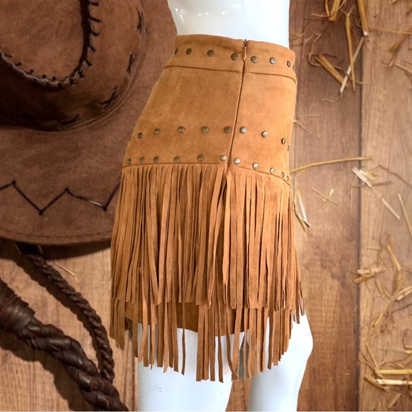 SHEIN WESTERN FRINGE STUDDED SKIRT. WOMEN’S SIZE SMALL - Picture 2 of 8